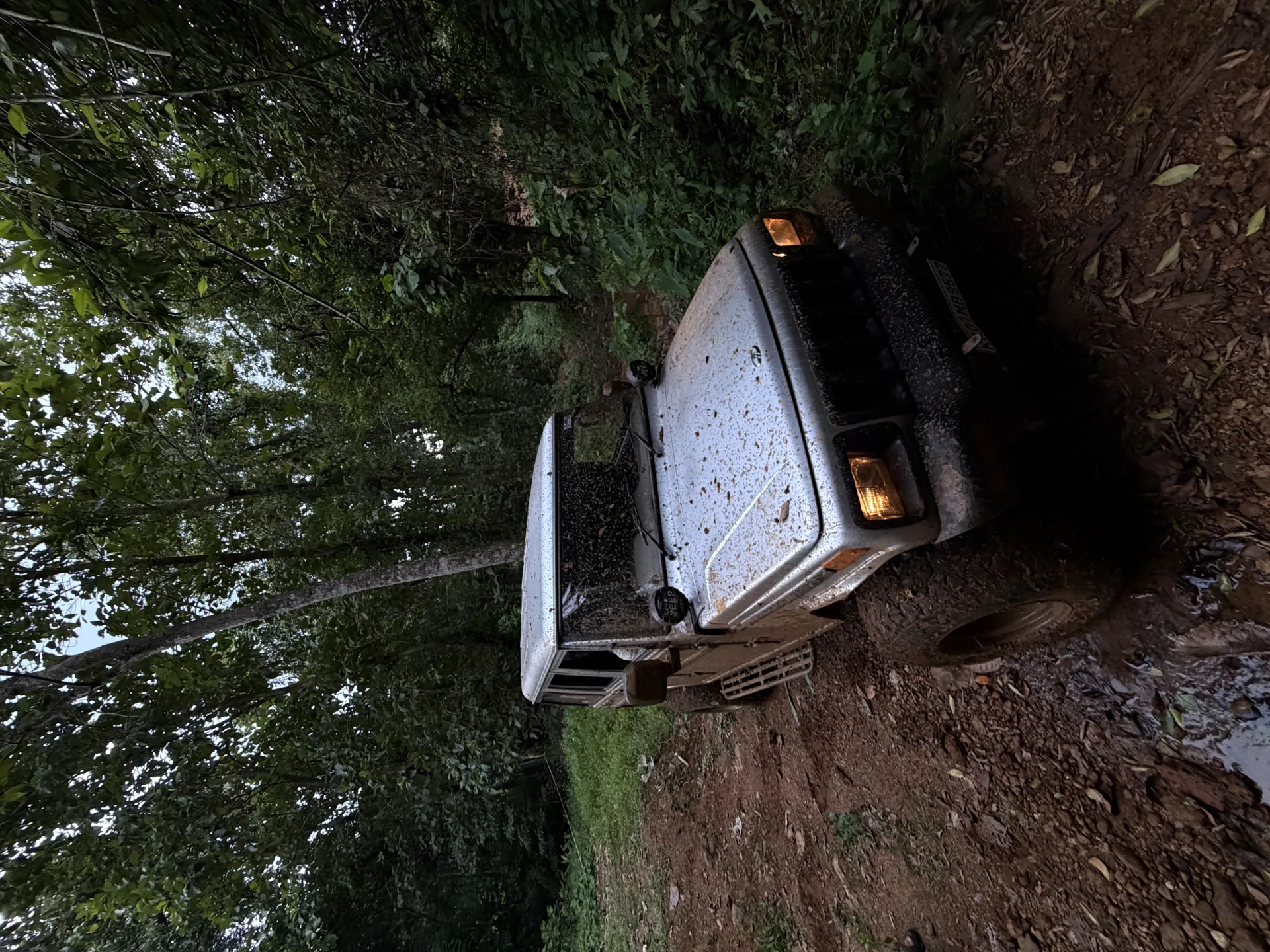 Vehicle photo 2
